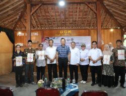 Ossy Dermawan Dampingi AHY Serahkan Sertipikat di Gunungkidul