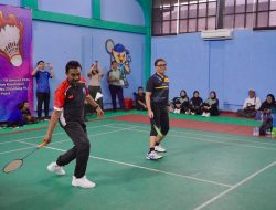Sekjen ATR/BPN Ikuti Laga Eksibisi Pembukaan Kejuaraan Bulutangkis HUT ke-54 KORPRI