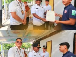 Kantah Bitung Blusukan Serahkan 204 Sertipikat PTSL